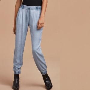 Aritzia Talula Los Feliz Chambray Jogger M NWT